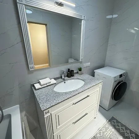 Rentnow New Lux 3 Bedrooms Apartment With Balcony Chişinău Esterno foto
