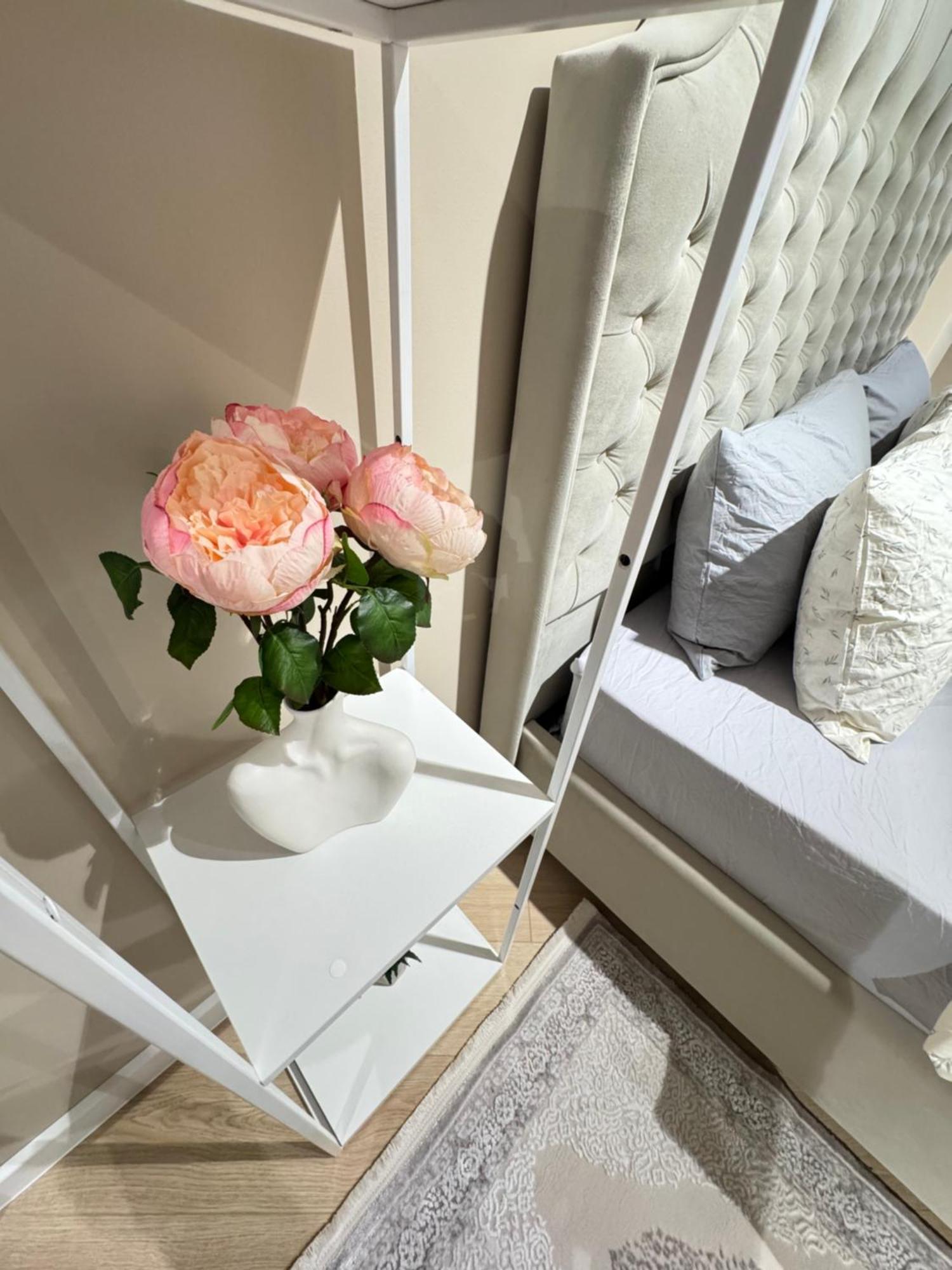 Rentnow New Lux 3 Bedrooms With Balcony Апартаменты *
