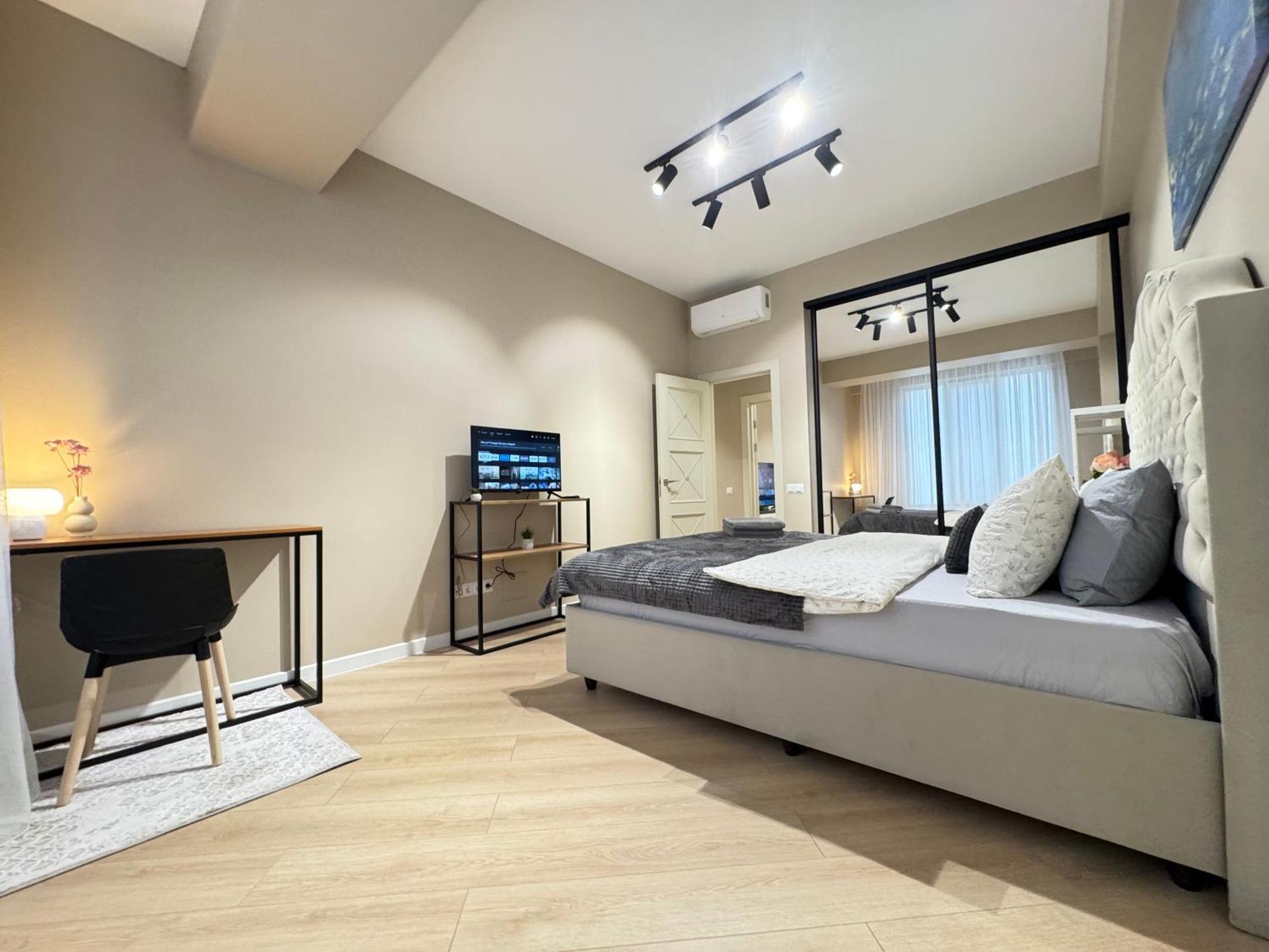 Апартаменты Rentnow New Lux 3 Bedrooms With Balcony
