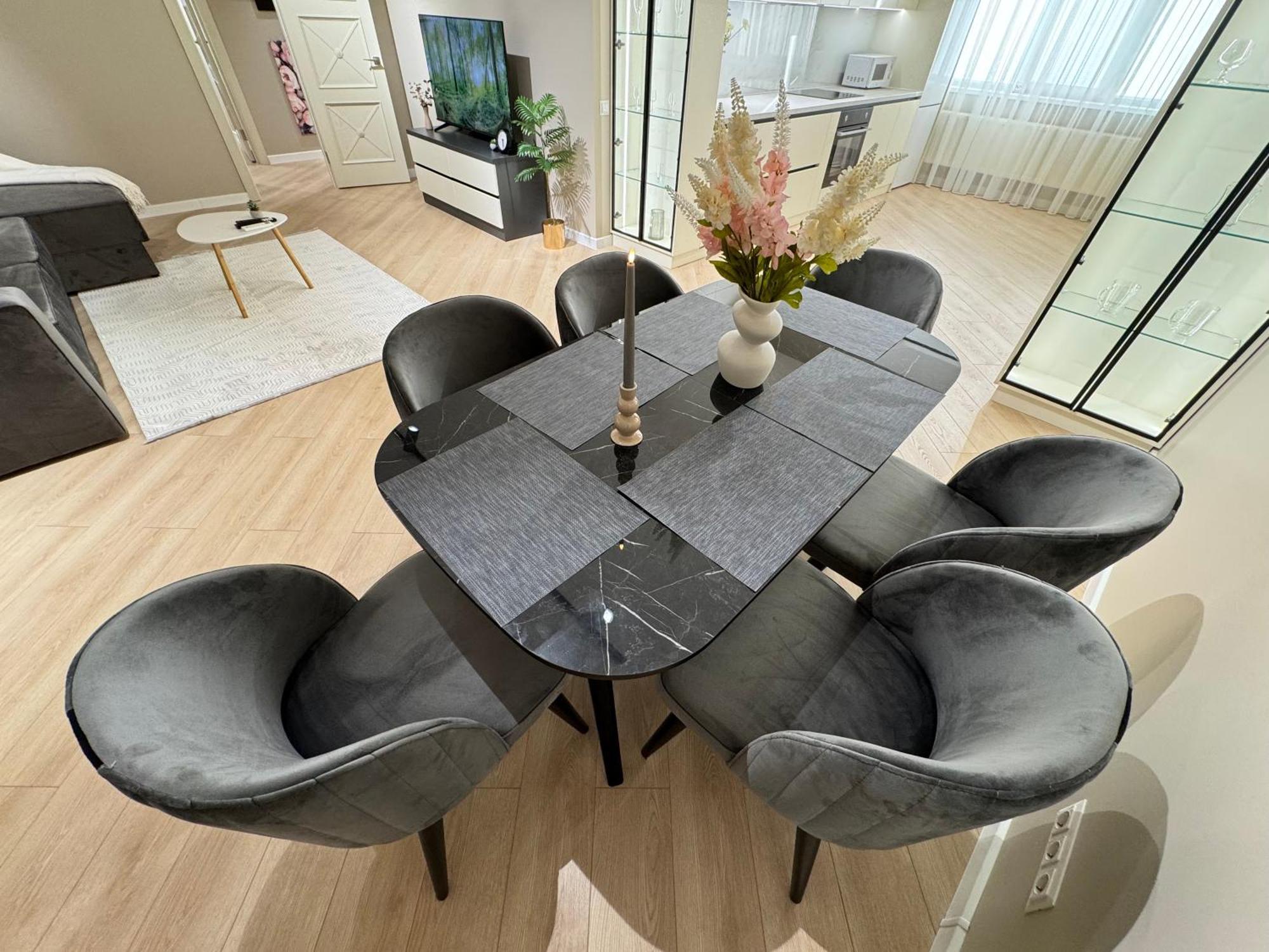 Rentnow New Lux 3 Bedrooms With Balcony Apartamento Chisináu