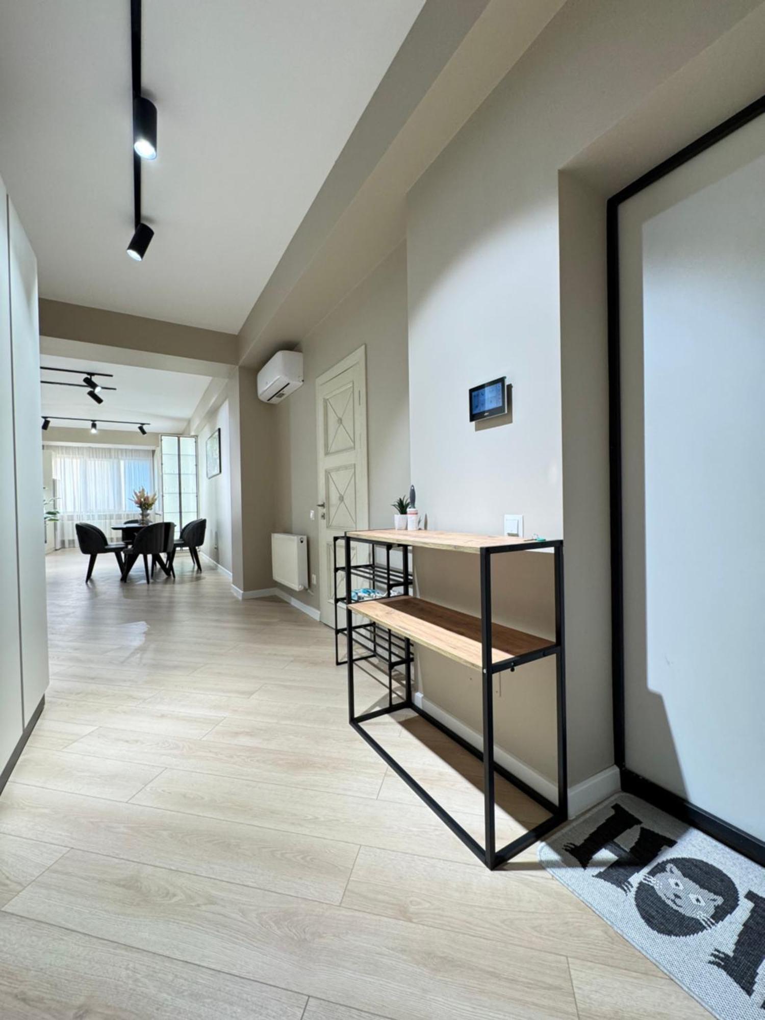 Rentnow New Lux 3 Bedrooms With Balcony