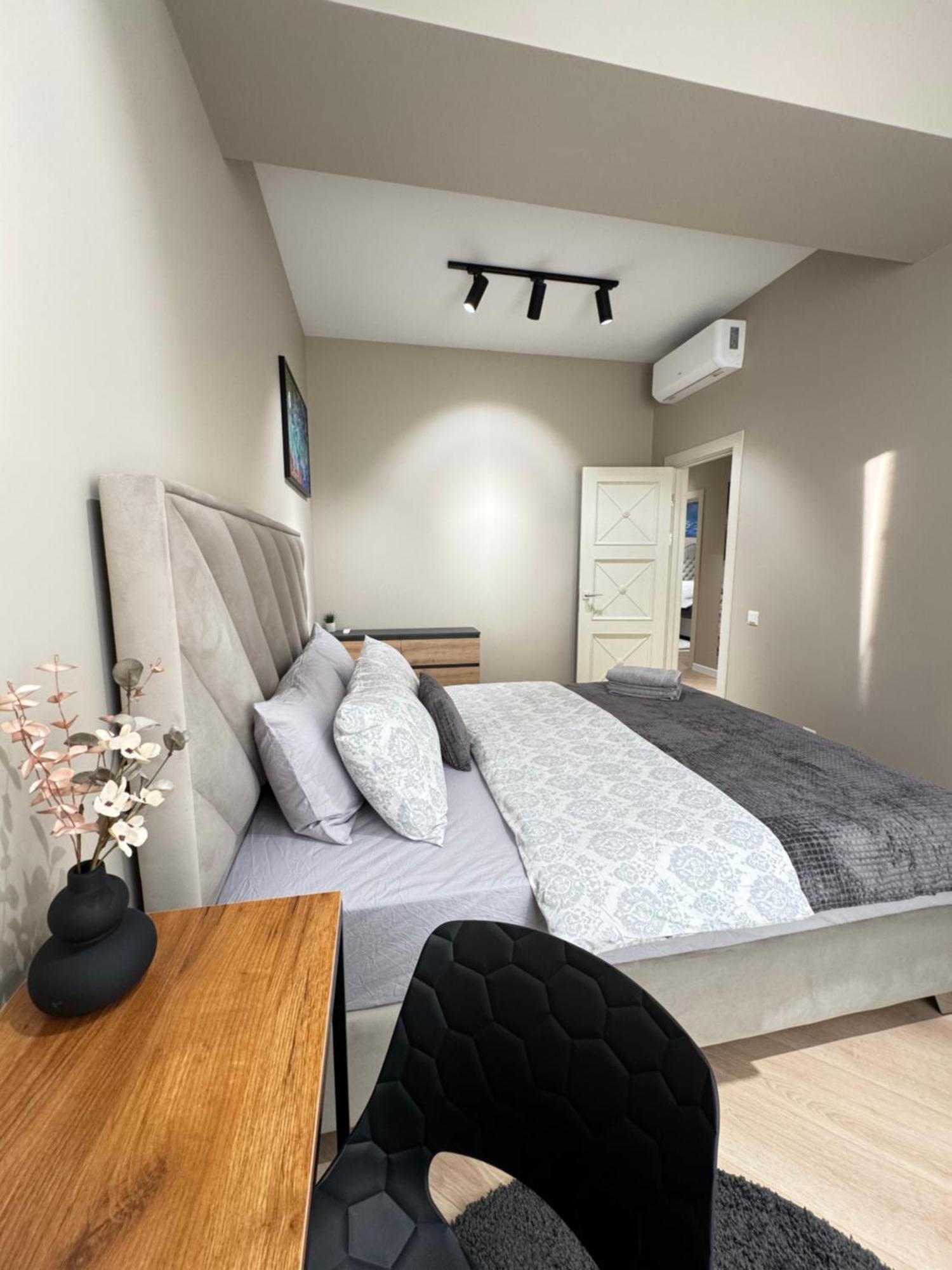 Rentnow New Lux 3 Bedrooms With Balcony *