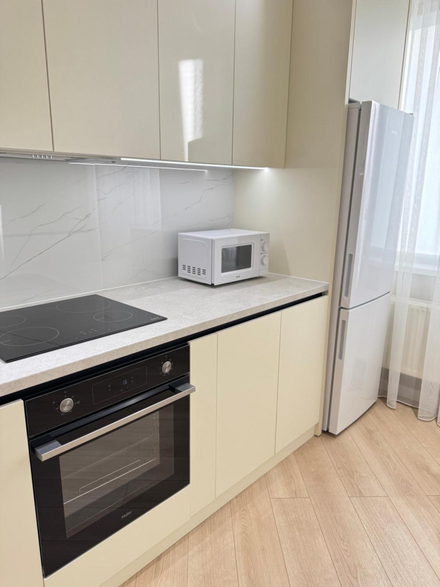 Rentnow New Lux 3 Bedrooms With Balcony Апартаменты *