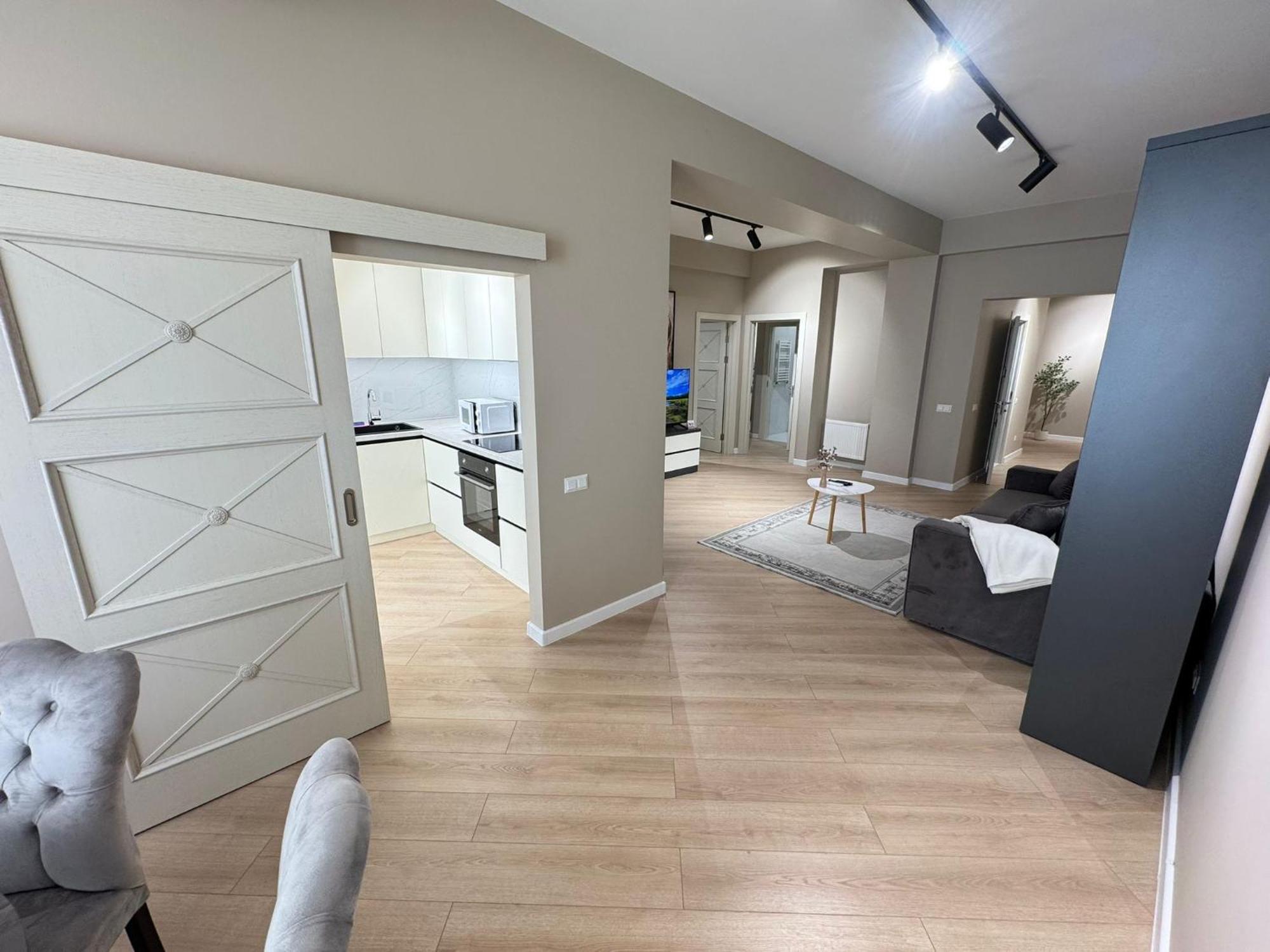 Apartamento Rentnow New Lux 3 Bedrooms With Balcony *