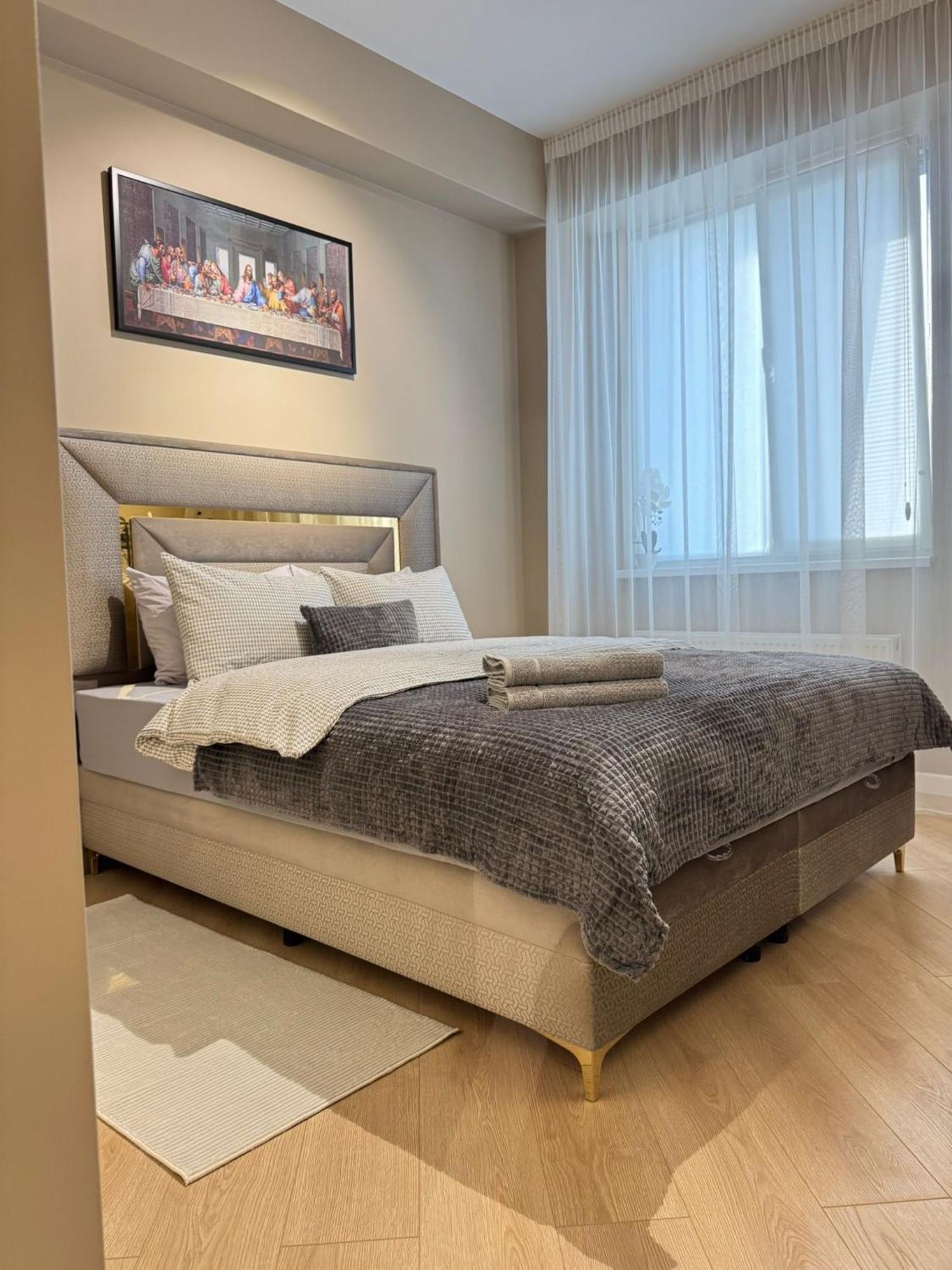 Rentnow New Lux 3 Bedrooms With Balcony Apartamento